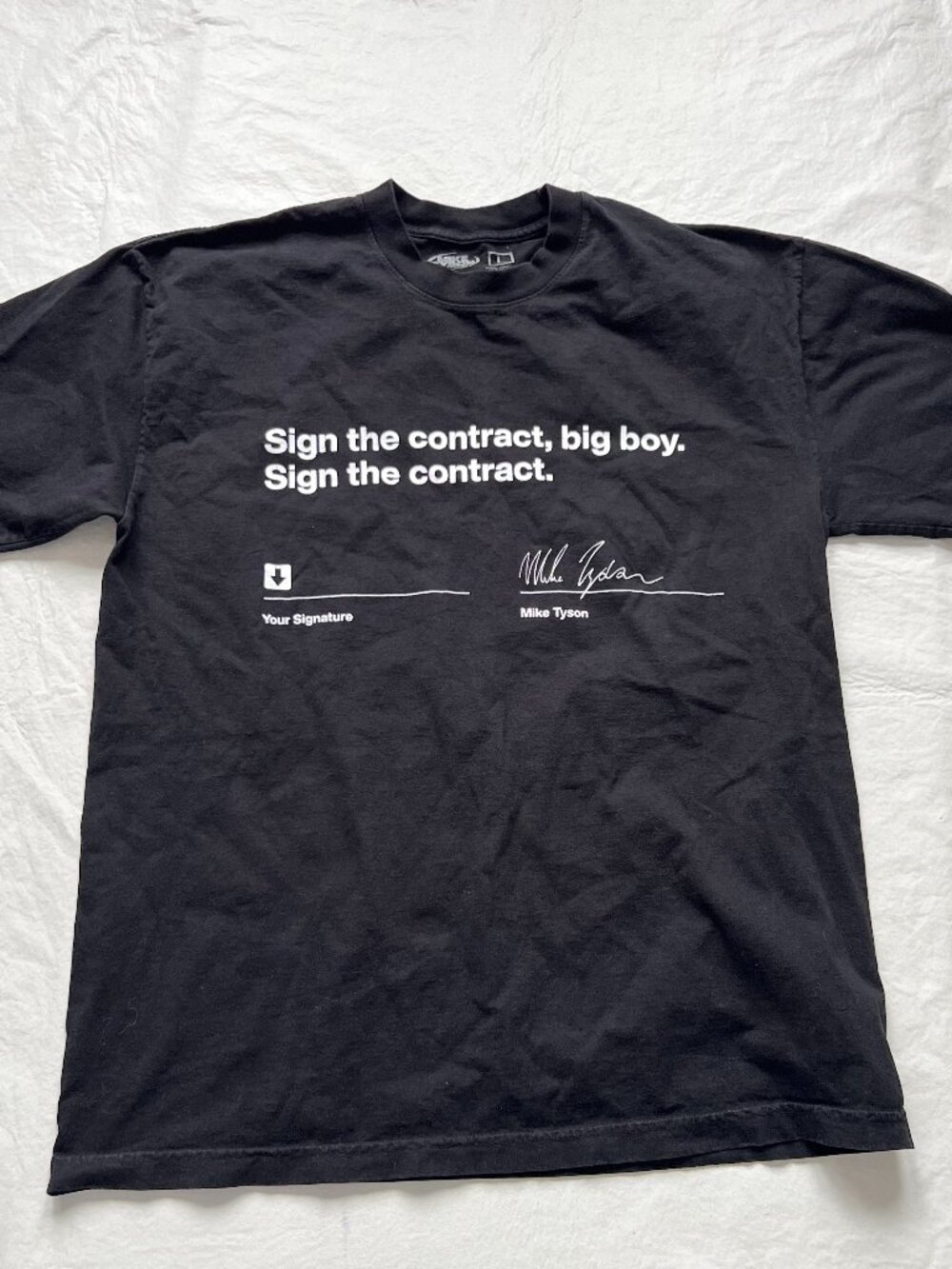 Mike Tyson t shirt Sign the contract black white Large t-shirt